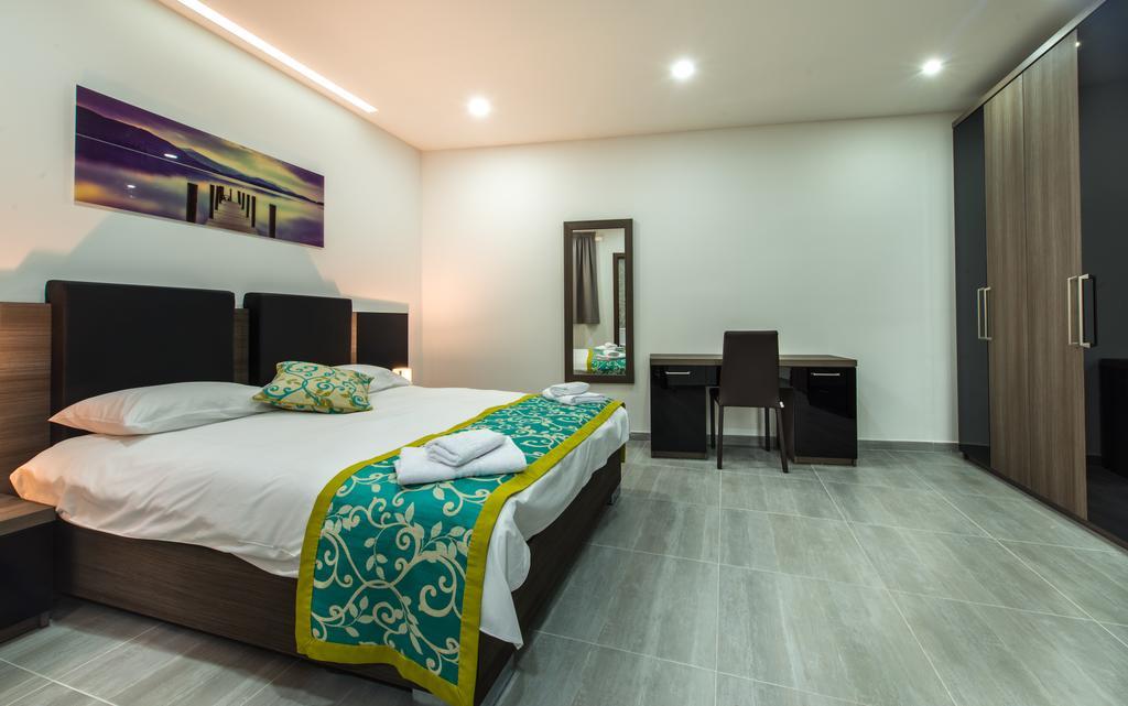 Hacienda Apartments Sliema Exterior photo