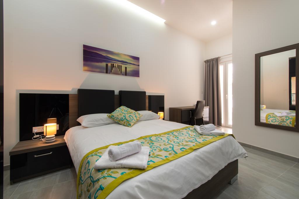 Hacienda Apartments Sliema Exterior photo